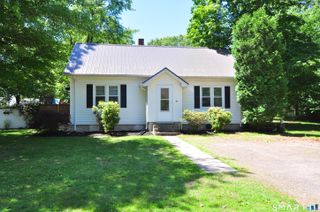 33 Roy Street, Enfield, CT 06082