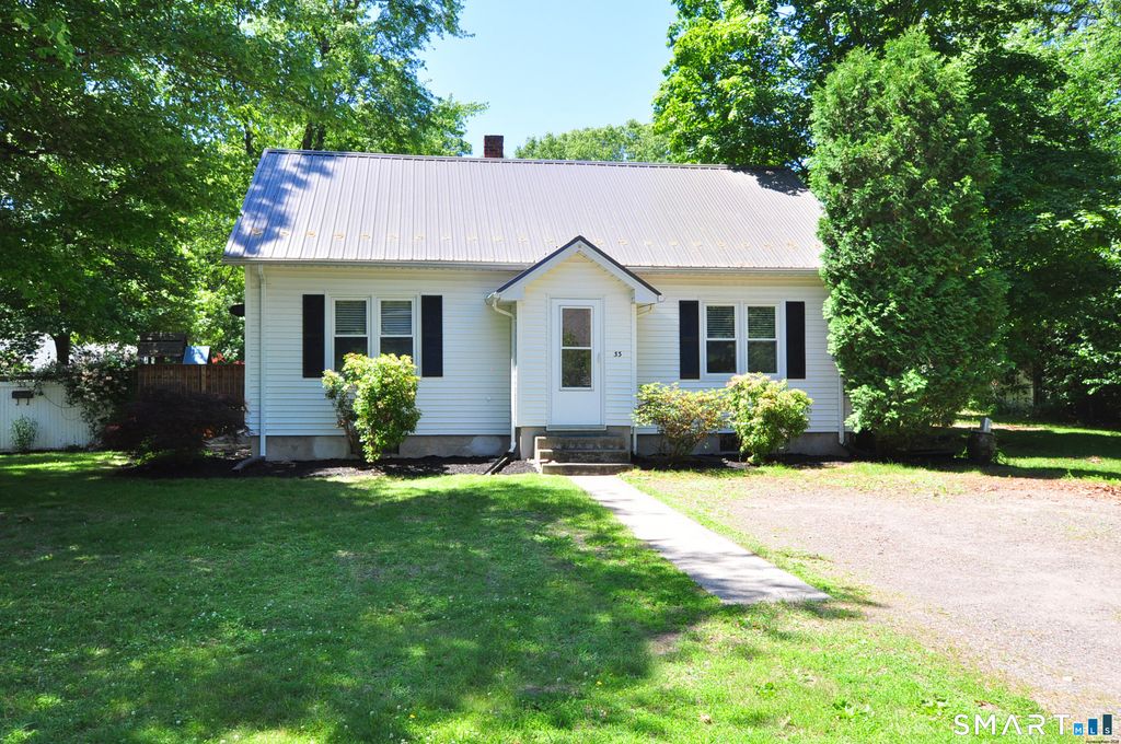 33 Roy Street, Enfield, CT 06082