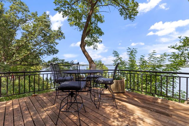 33872 S Coves Drive, Afton, OK 74331