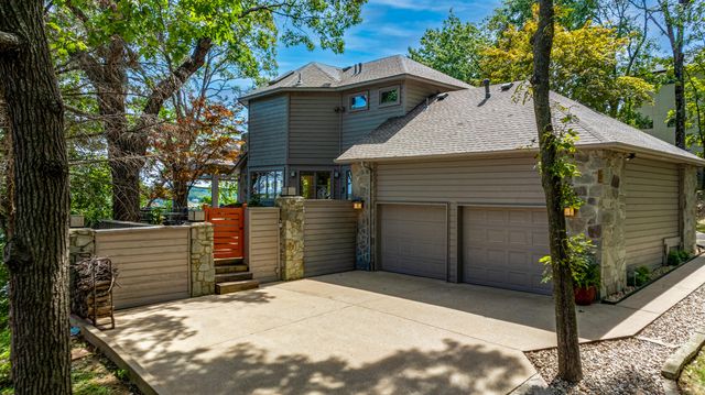 33872 S Coves Drive, Afton, OK 74331