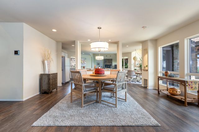 33872 S Coves Drive, Afton, OK 74331