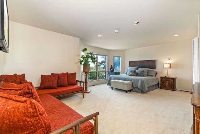 33872 S Coves Drive, Afton, OK 74331