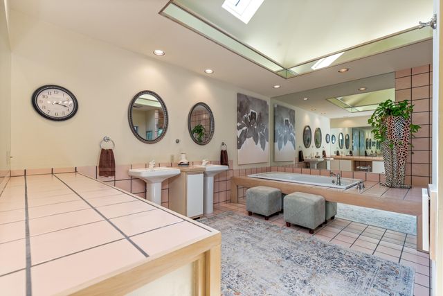 33872 S Coves Drive, Afton, OK 74331