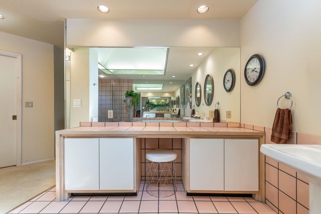 33872 S Coves Drive, Afton, OK 74331