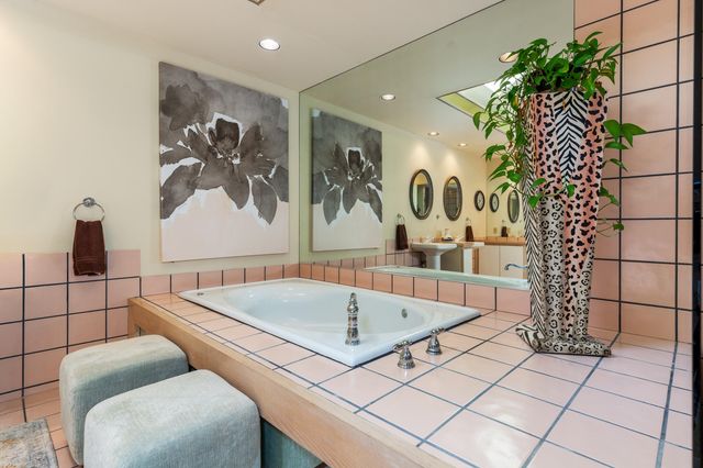 33872 S Coves Drive, Afton, OK 74331