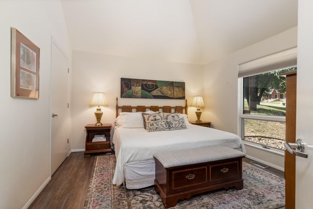 33872 S Coves Drive, Afton, OK 74331