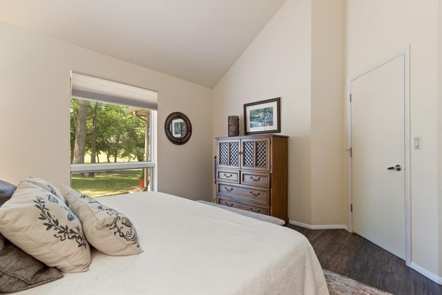 33872 S Coves Drive, Afton, OK 74331