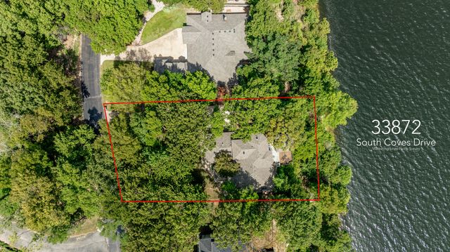 33872 S Coves Drive, Afton, OK 74331