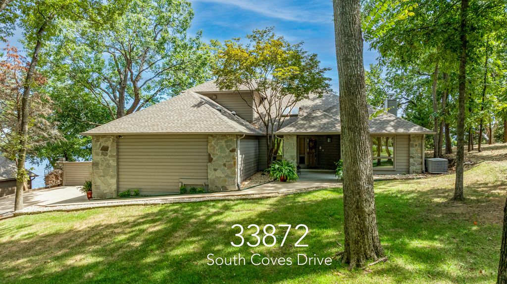 33872 S Coves Drive, Afton, OK 74331