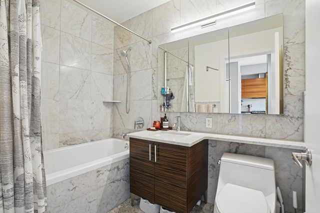 1124 31st Ave Apt 6C, New York City, NY 11106