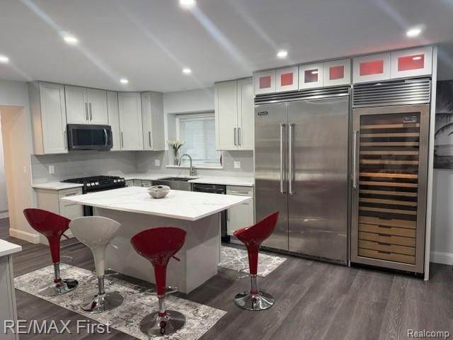 46210 Jackson Drive, Macomb, MI 48044