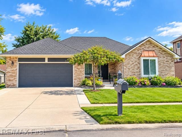 46210 Jackson Drive, Macomb, MI 48044