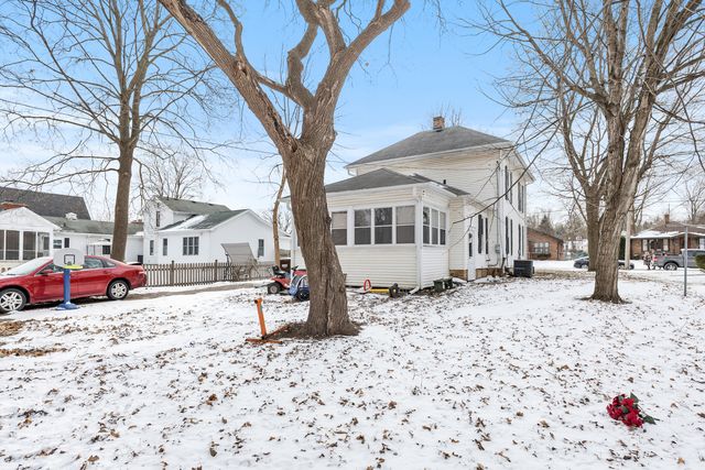 436 W Washington Street, Marengo, IL 60152