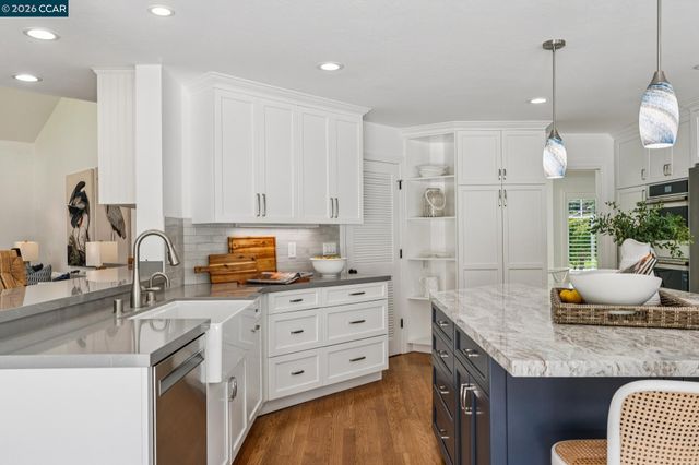 1409 Rimer Dr, Moraga, CA 94556