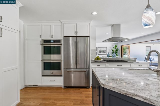 1409 Rimer Dr, Moraga, CA 94556