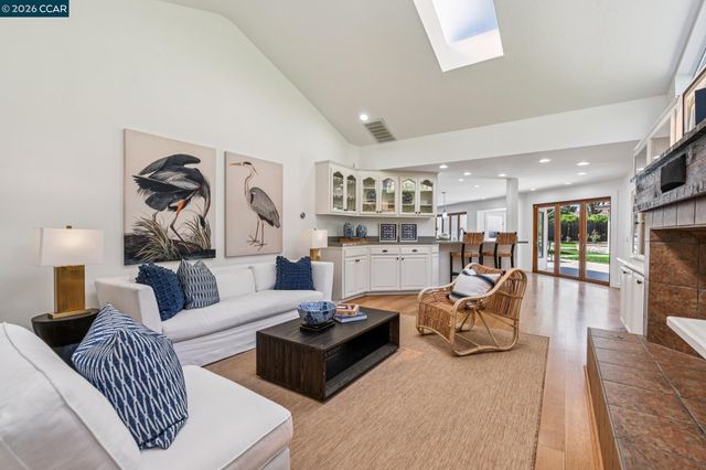 1409 Rimer Dr, Moraga, CA 94556
