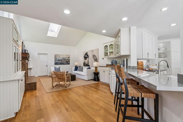 1409 Rimer Dr, Moraga, CA 94556