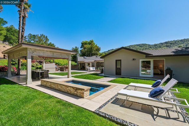1409 Rimer Dr, Moraga, CA 94556