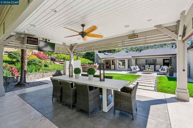 1409 Rimer Dr, Moraga, CA 94556