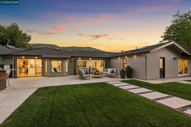 1409 Rimer Dr, Moraga, CA 94556