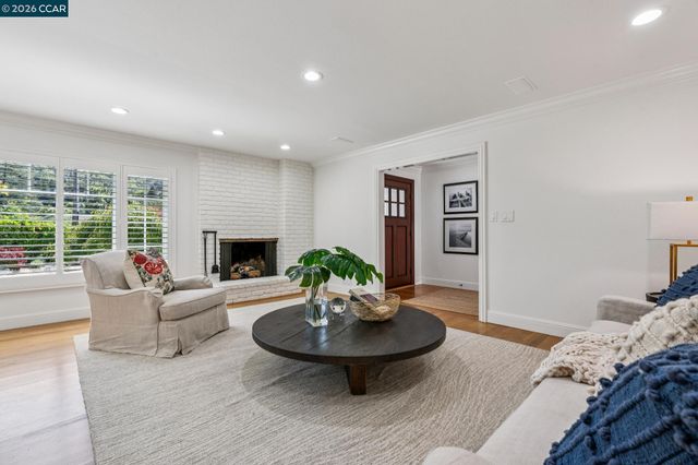 1409 Rimer Dr, Moraga, CA 94556