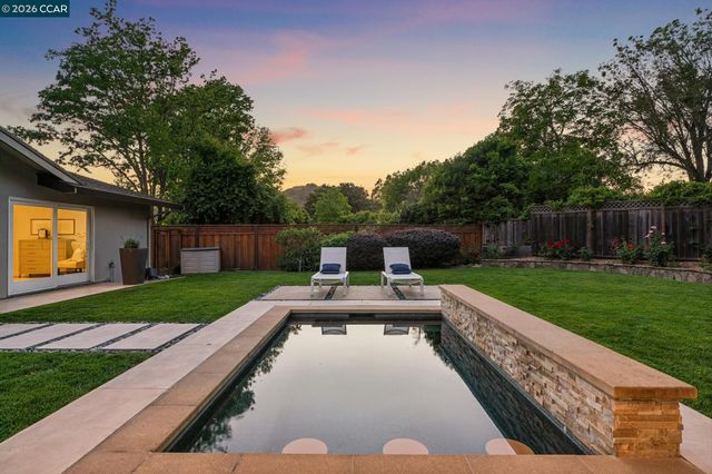 1409 Rimer Dr, Moraga, CA 94556