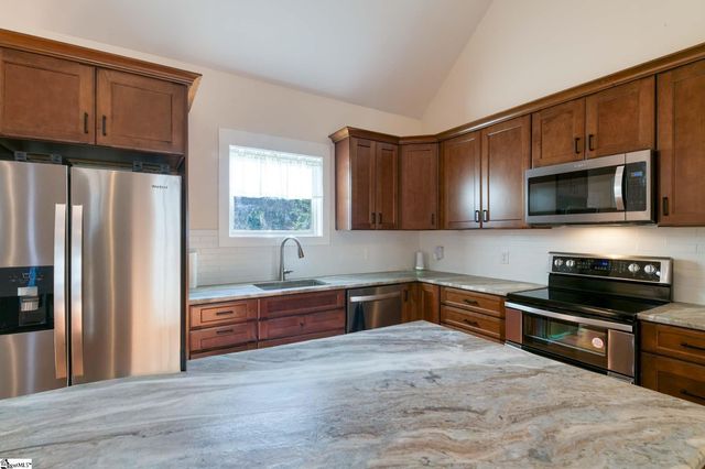 401 Long View Ridge Lane, Seneca, SC 29672