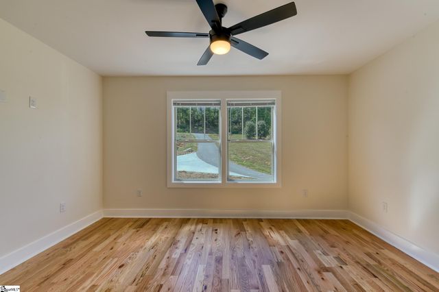 401 Long View Ridge Lane, Seneca, SC 29672