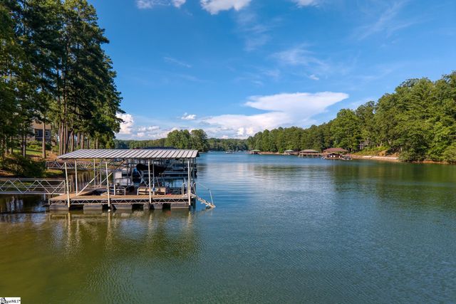 401 Long View Ridge Lane, Seneca, SC 29672