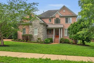 7157 Chessington Dr, Fairview, TN 37062