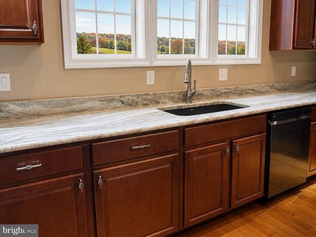 20 BURNS RD, Spring Grove, PA 17362