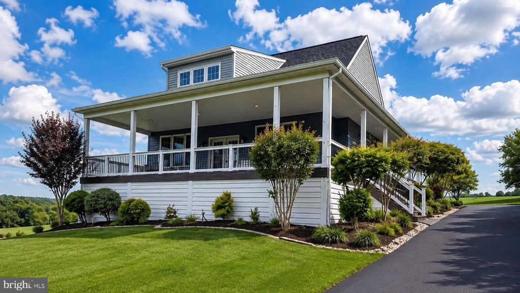 20 BURNS RD, Spring Grove, PA 17362
