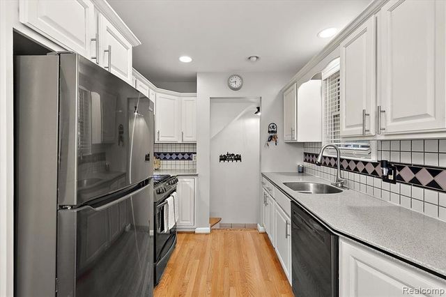 1908 Cambridge Road, Berkley, MI 48072