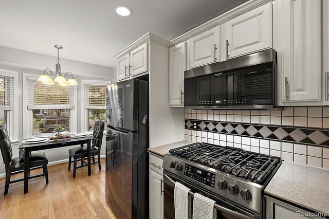 1908 Cambridge Road, Berkley, MI 48072