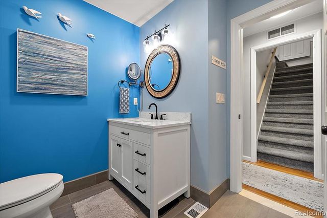 1908 Cambridge Road, Berkley, MI 48072