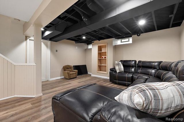 1908 Cambridge Road, Berkley, MI 48072