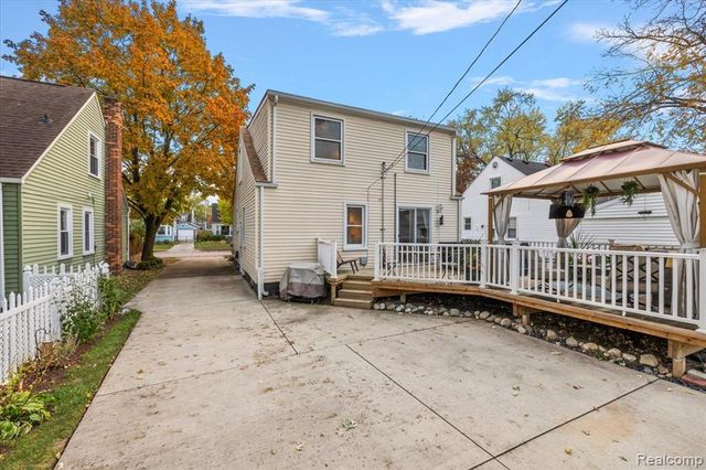 1908 Cambridge Road, Berkley, MI 48072