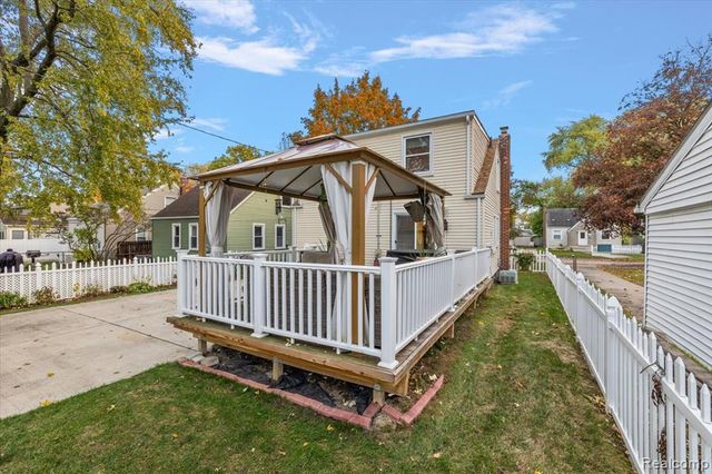 1908 Cambridge Road, Berkley, MI 48072