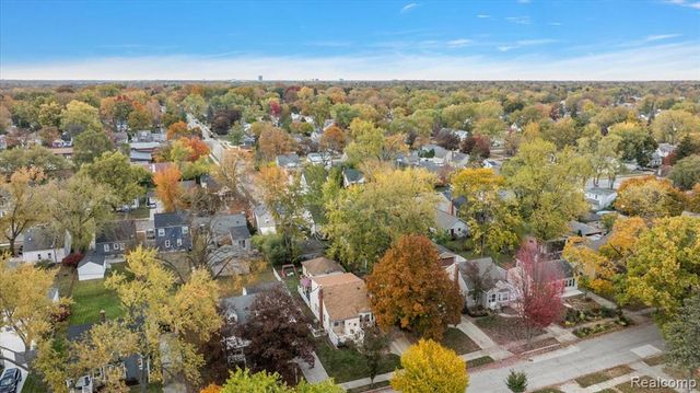 1908 Cambridge Road, Berkley, MI 48072