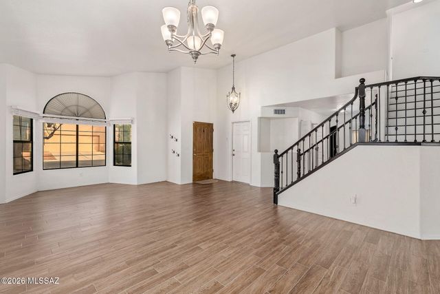 10317 N Mineral Spring Lane, Oro Valley, AZ 85737