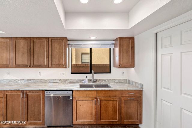 10317 N Mineral Spring Lane, Oro Valley, AZ 85737