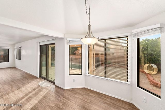 10317 N Mineral Spring Lane, Oro Valley, AZ 85737