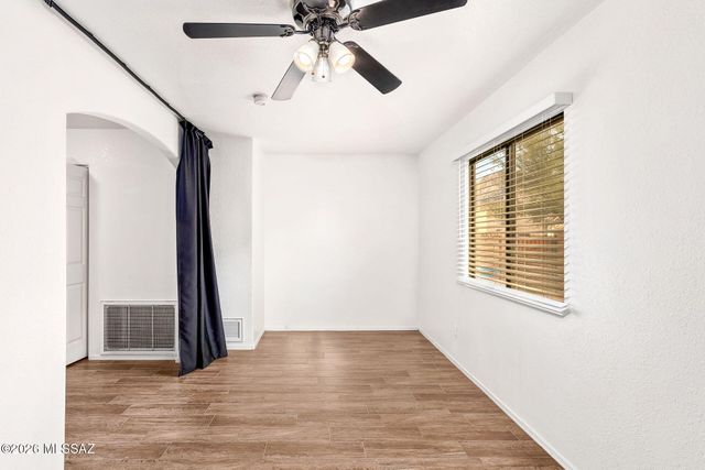 10317 N Mineral Spring Lane, Oro Valley, AZ 85737