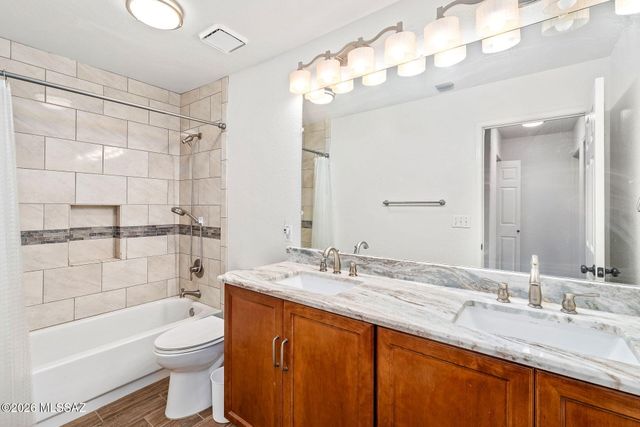 10317 N Mineral Spring Lane, Oro Valley, AZ 85737