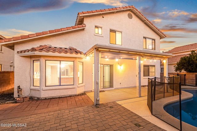 10317 N Mineral Spring Lane, Oro Valley, AZ 85737