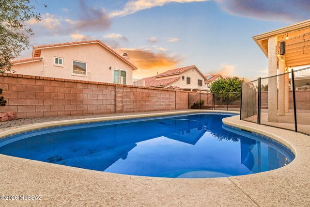 10317 N Mineral Spring Lane, Oro Valley, AZ 85737