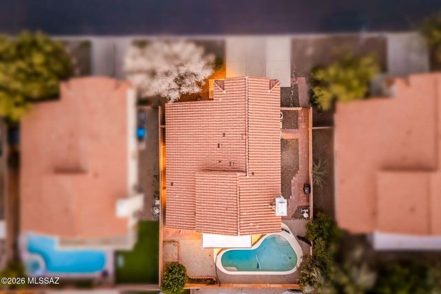 10317 N Mineral Spring Lane, Oro Valley, AZ 85737