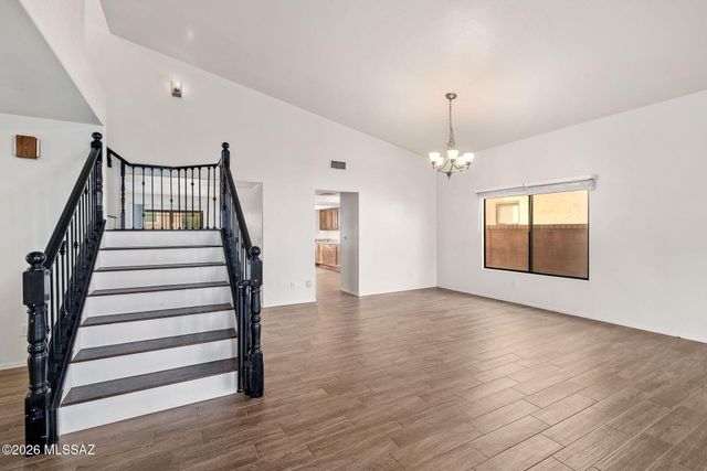 10317 N Mineral Spring Lane, Oro Valley, AZ 85737