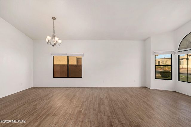 10317 N Mineral Spring Lane, Oro Valley, AZ 85737