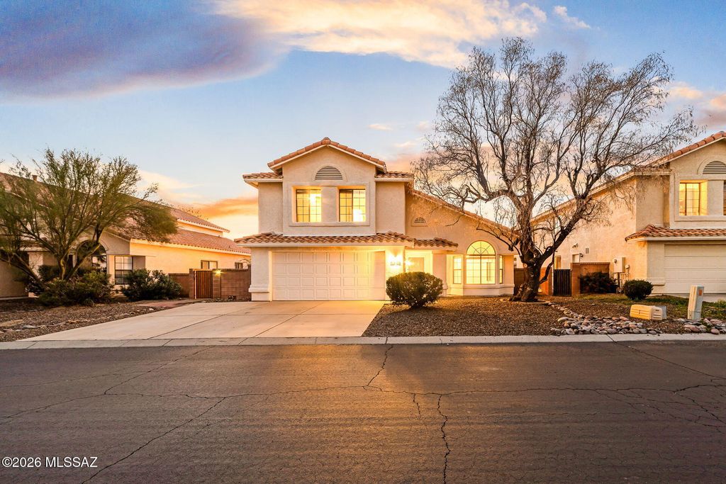 10317 N Mineral Spring Lane, Oro Valley, AZ 85737